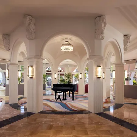 Hilton Mallorca Galatzo 5* Peguera